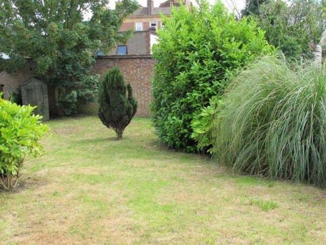 Flat for rent in Well Hall, Greater London