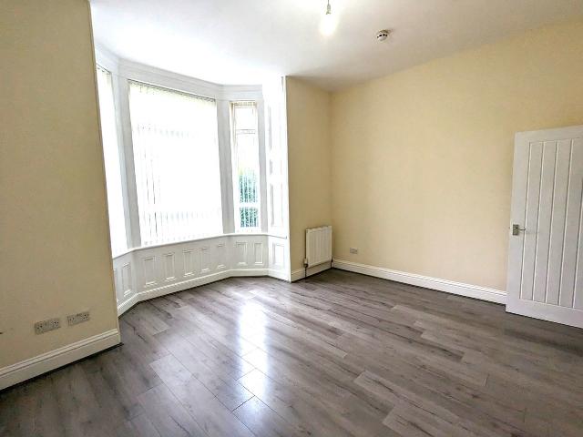 Flat for rent in Rawmarsh, Parkgate