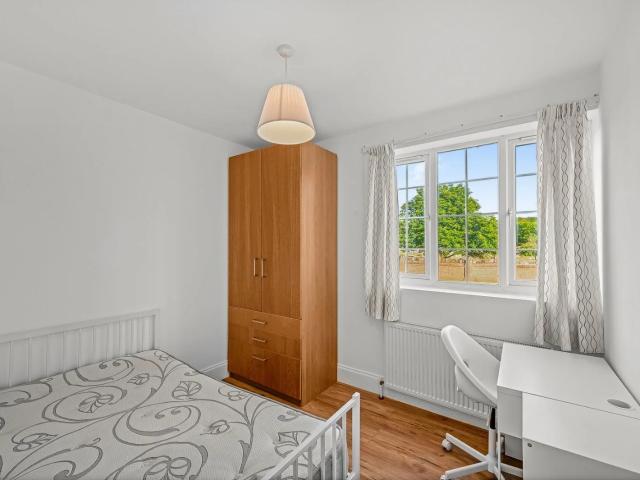 Flat for rent in Putney Vale, Greater London