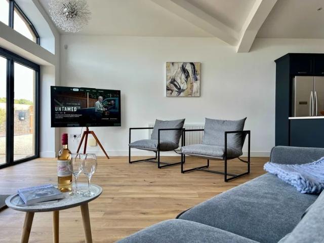 House for rent in Selwood, Spring Gardens