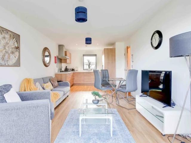 Flat for rent in Navestock Side, Essex
