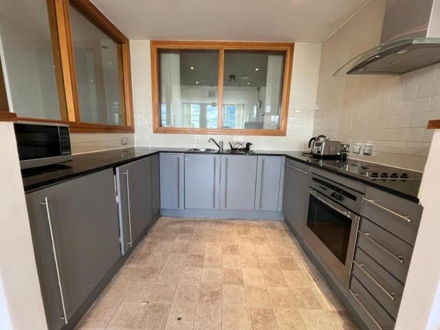 Flat for rent in City Centre, Georgia