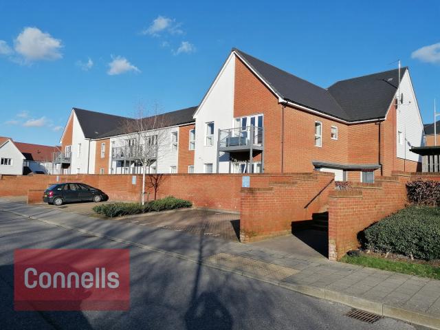 Flat for rent in Kilnwood Vale, Horsham