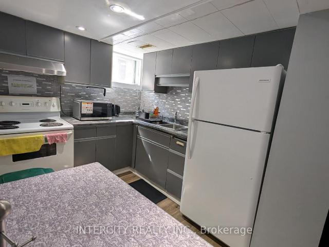 Apartment for rent in Woburn, Ontario