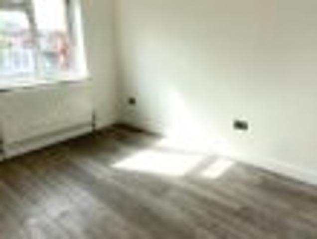 Flat for rent in Mile End, Greater London