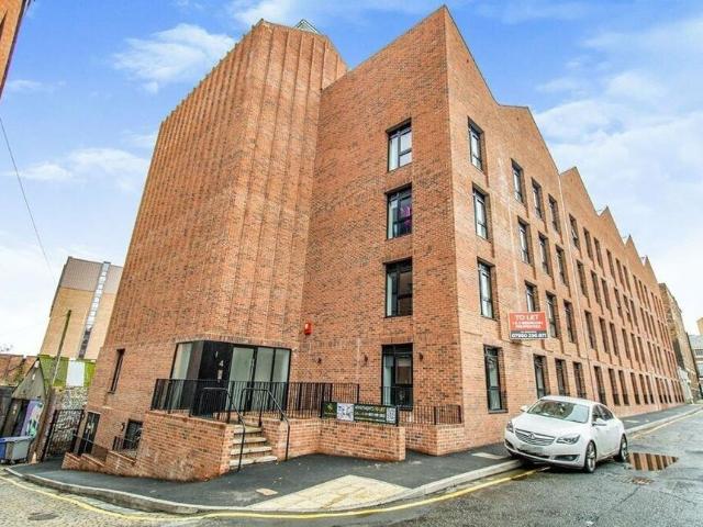 Flat for rent in Chinatown, Calderstones