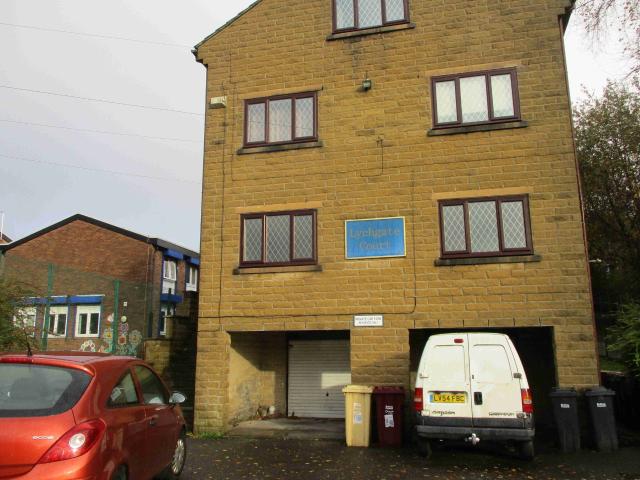 Flat for rent in Breightmet, Bolton