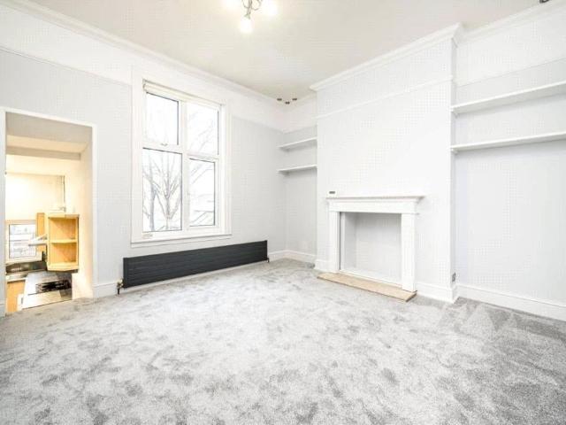 Flat for rent in Tulse Hill, Greater London