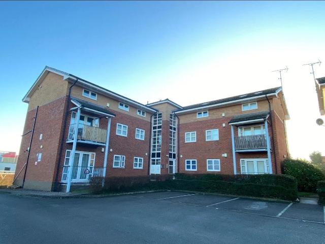 Flat for rent in Moreton, Wirral