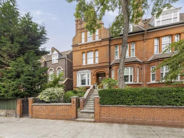 Flat for rent in Belsize Park, Greater London