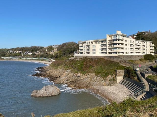 Flat for rent in Rotherslade, Newton