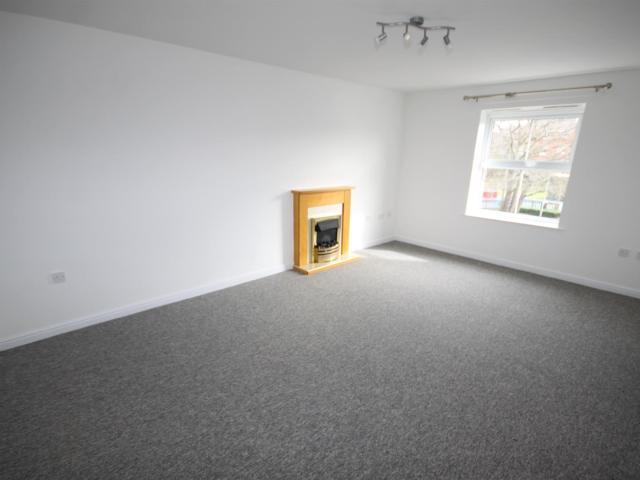 Flat for rent in Whiteley, Hampshire