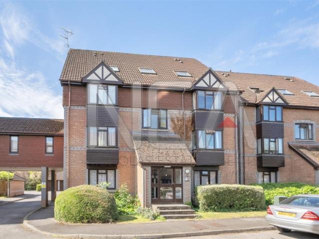 Apartment for rent in Dee Park, Reading