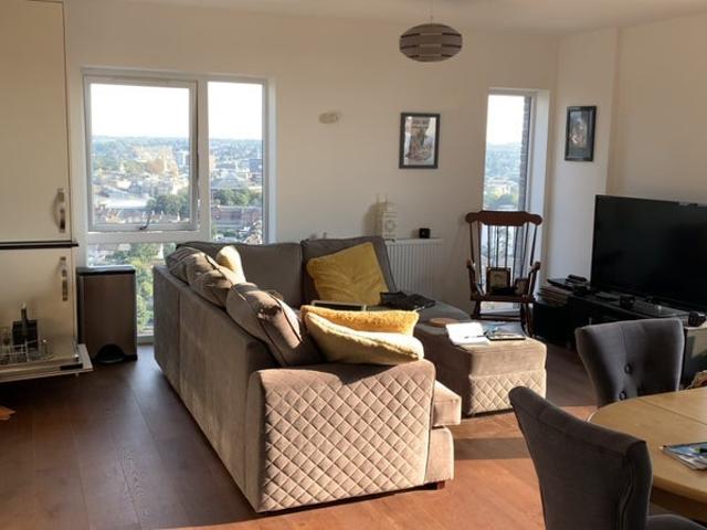 Flat for rent in Ringlestone, Midway