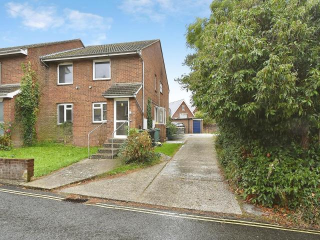 Flat for rent in Shide, Isle Of Wight