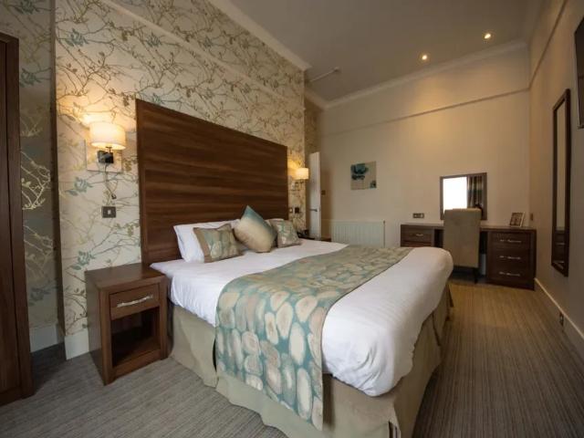 Flat for rent in Roselands, Eastbourne