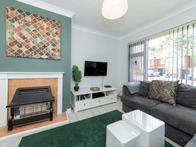 Flat for rent in Sindlesham, Winnersh