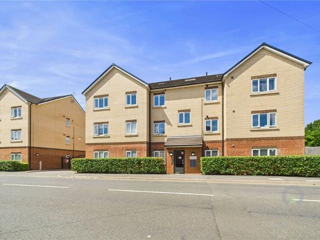 Flat for rent in Semilong, Northampton