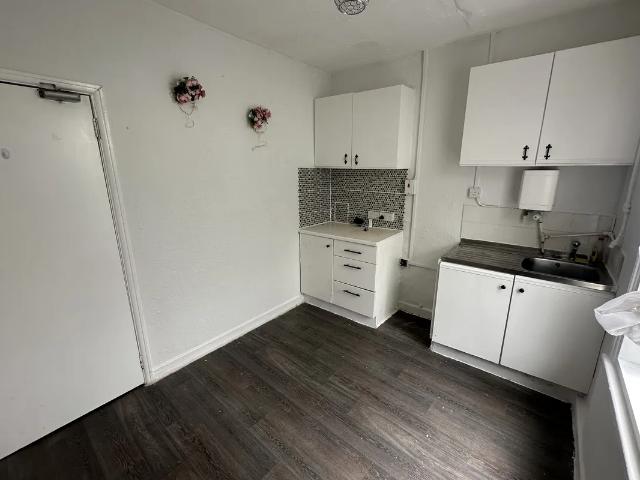 Flat for rent in Southtown, Stokesby