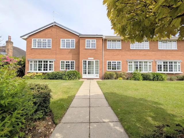 Flat for rent in Ainsdale, Sefton