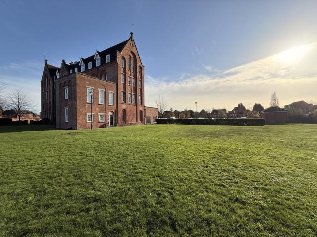 Flat for rent in Hammond Street