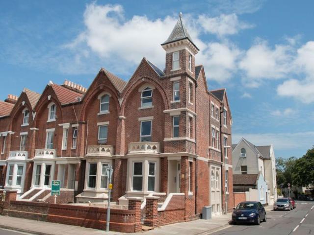 Flat for rent in Apuldram, Littlecote