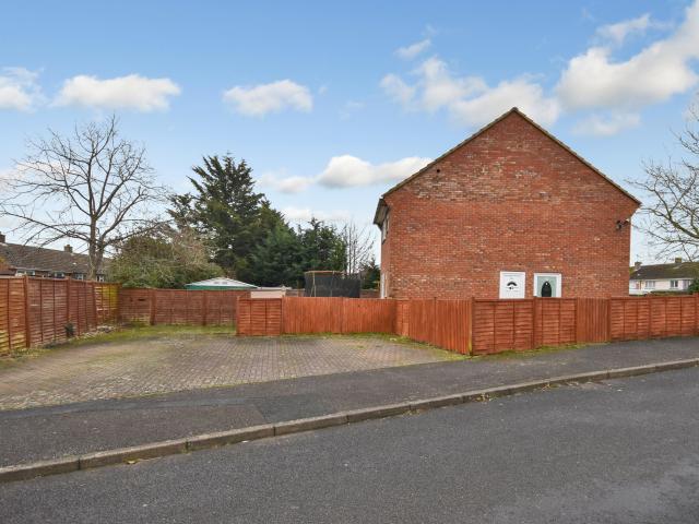 Flat for rent in Corby, North Northamptonshire
