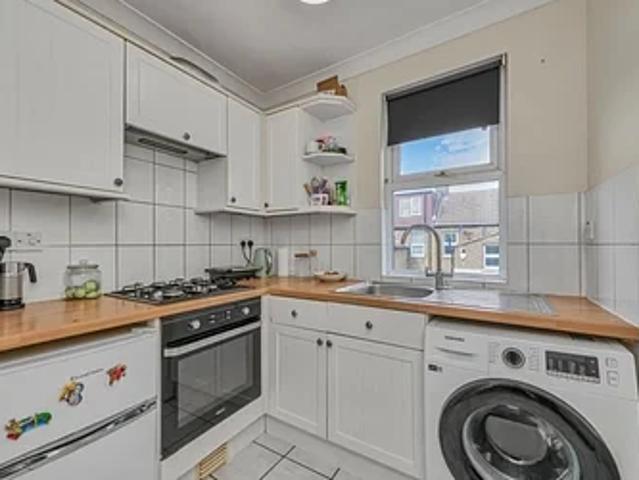Flat for rent in London Borough of Lewisham, Greater London