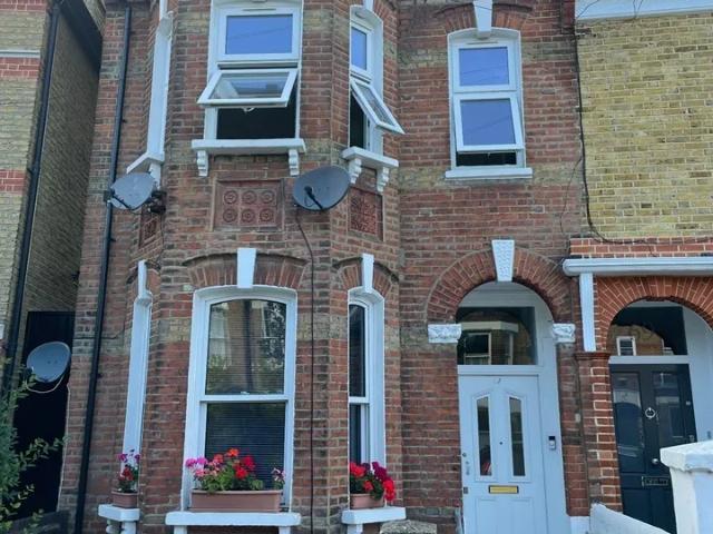 Flat for rent in London Borough of Wandsworth, Greater London