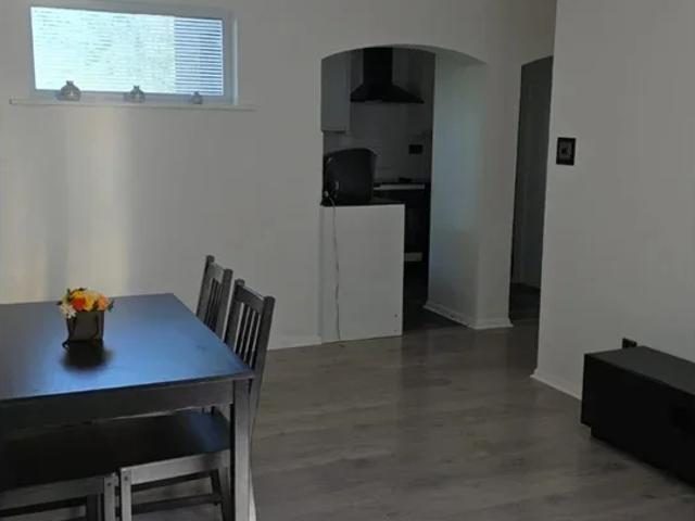 Flat for rent in Lower Edmonton, Edmonton