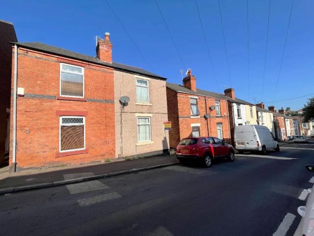 Flat for rent in Potters Corner, East Midlands