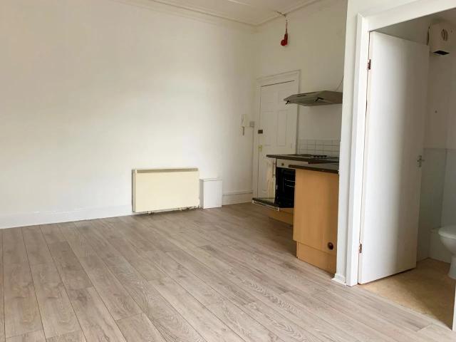Flat for rent in Meols Cop, Southport