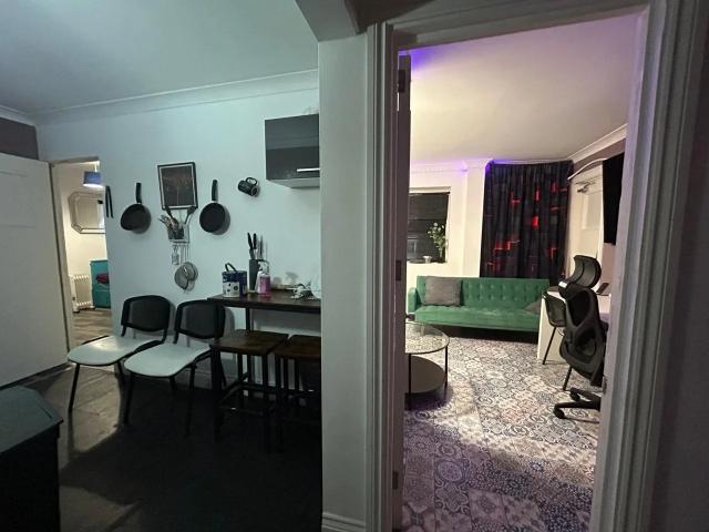 Flat for rent in Crook Log, Welling