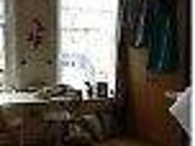 Flat for rent in College Park, Greater London