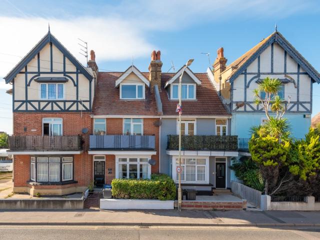 Flat for rent in Oxenden, Canterbury