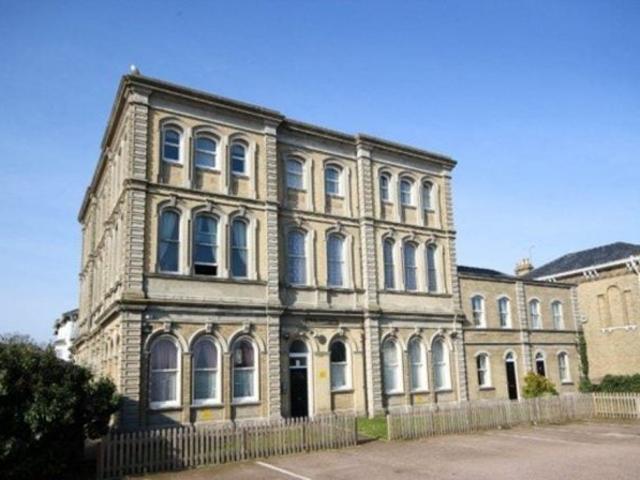 Flat for rent in Southtown, Stokesby