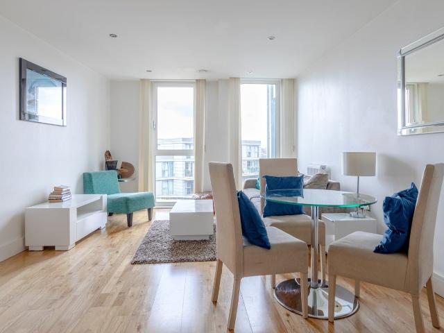 Flat for rent in London Borough of Lewisham, Deptford
