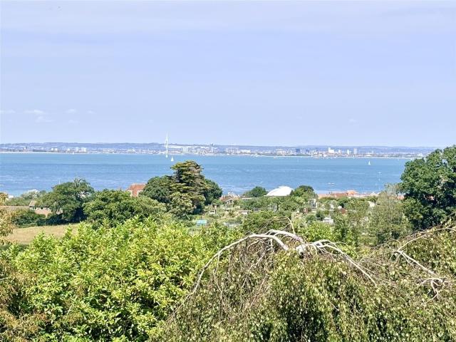 Flat for rent in Nettlestone, Isle Of Wight
