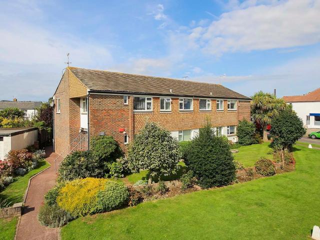 Flat for rent in Clapham, West Sussex