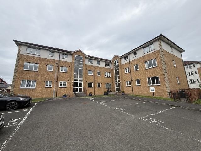 Flat for rent in Clydebank, Scotland