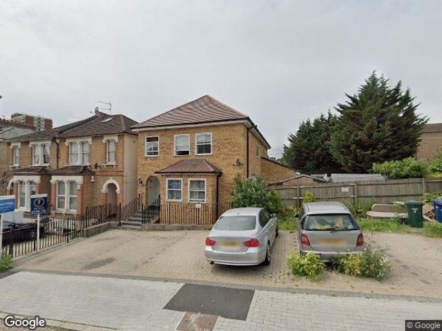 Flat for rent in London Borough of Barnet, Greater London
