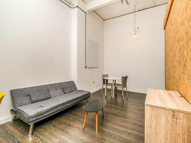 Flat for rent in Calderstones