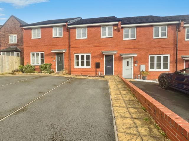 House for rent in Ellenbrook, Salford