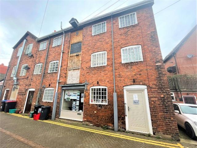 Flat for rent in Newtown, Wales