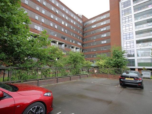Flat for rent in Old Trafford, Trafford Park
