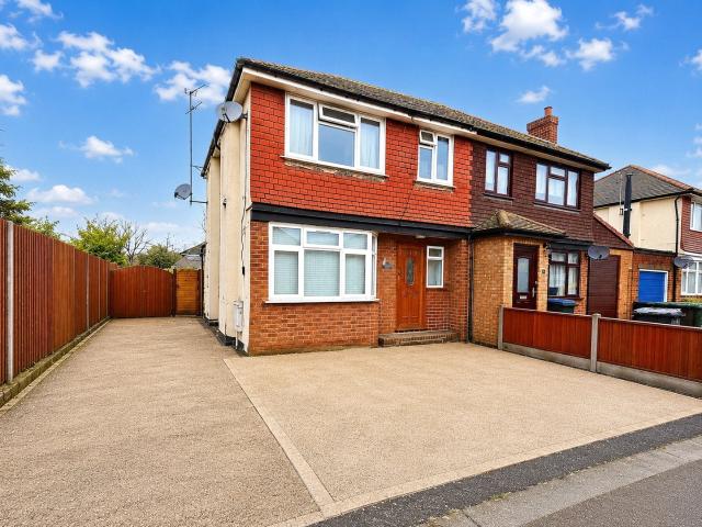 Flat for rent in Westfield, Woking