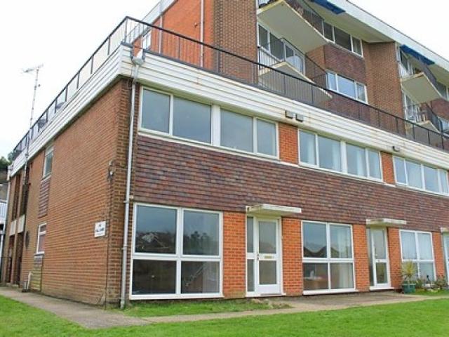 Flat for rent in Hanover & Queen's Park, Brighton