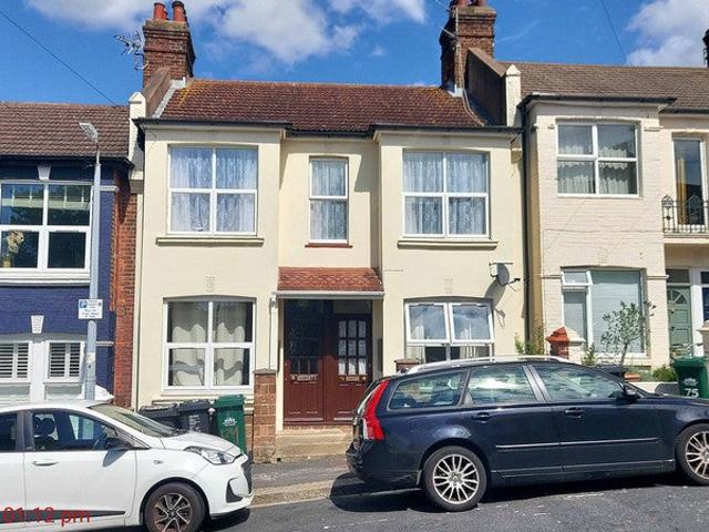 Flat for rent in Hanover & Queen's Park, Brighton