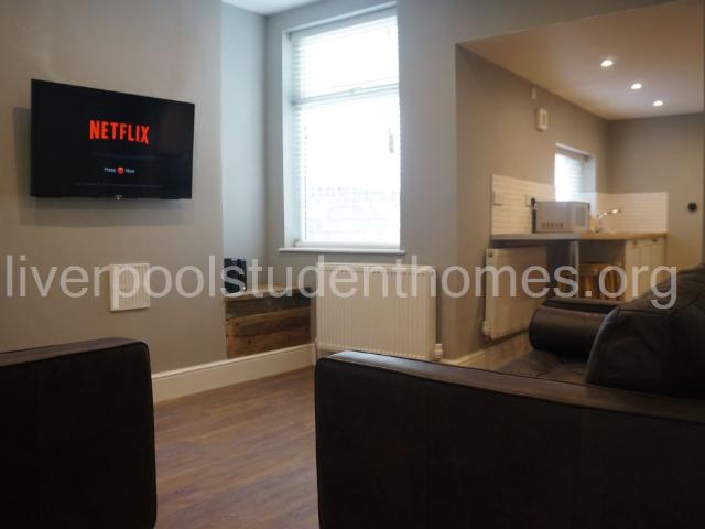 Flat for rent in Islington, Calderstones