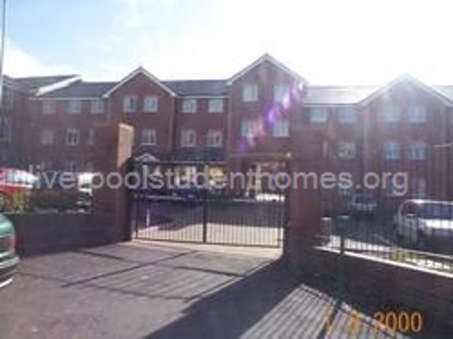 Flat for rent in Islington, Calderstones